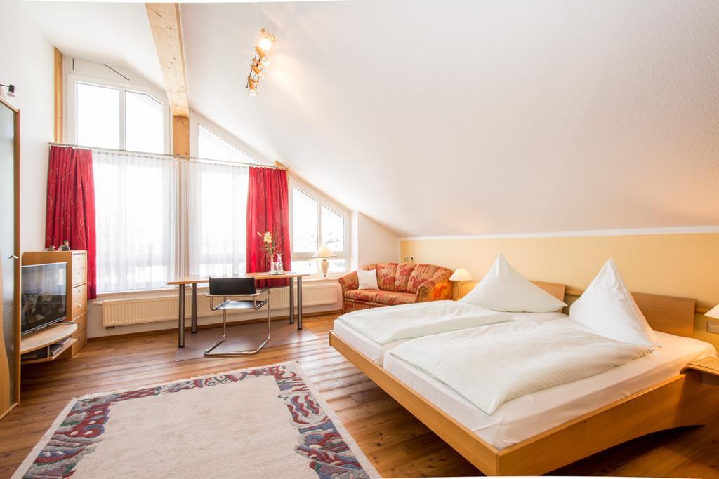 Hotel St. Martin Марктобердорф Номер фото